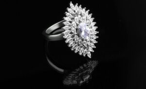 ドンキのマーケ戦略を横浜リフレに応用するなら？キャスト目線で脳に刺さる接客術をマニュアル形式でまとめた読み物です。