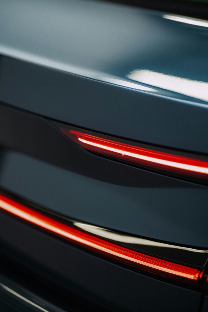 横浜モカティックが提案する「夕暮れの働き方」。 静けさと情熱のあいだにある人らしいリズムを取り戻す。 焦らずに生きるための構造、それがモカティック。