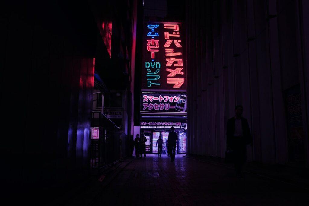 東京の夜と写真活動のイメージ
